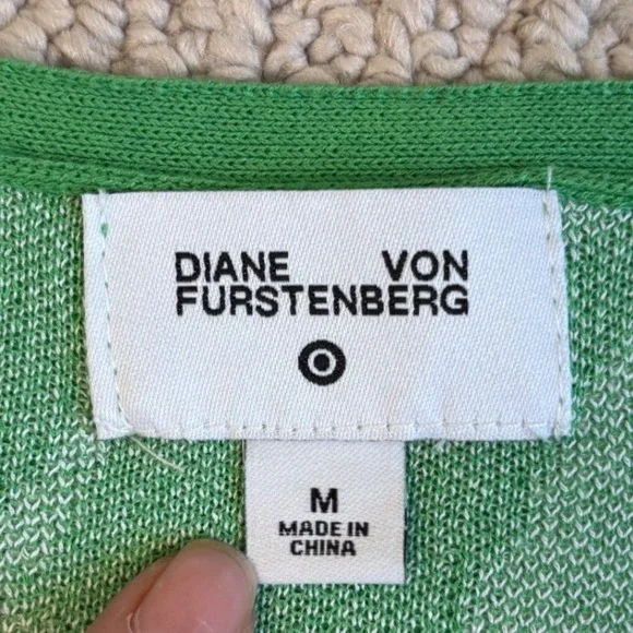 Diane von Furstenberg Target Green Ginkgo Leaf Wrap Sweater Tunic Sz Medium DVF - Picture 6 of 16